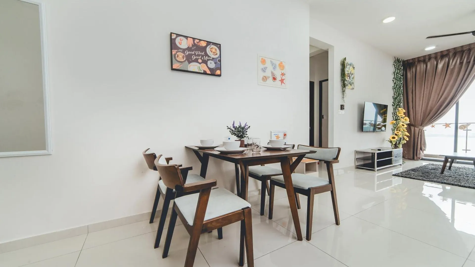 Kingsbay Floral Haven 3Br 8Pax Seaview By Our Stay Τζόχορ Μπάχρου 0*,