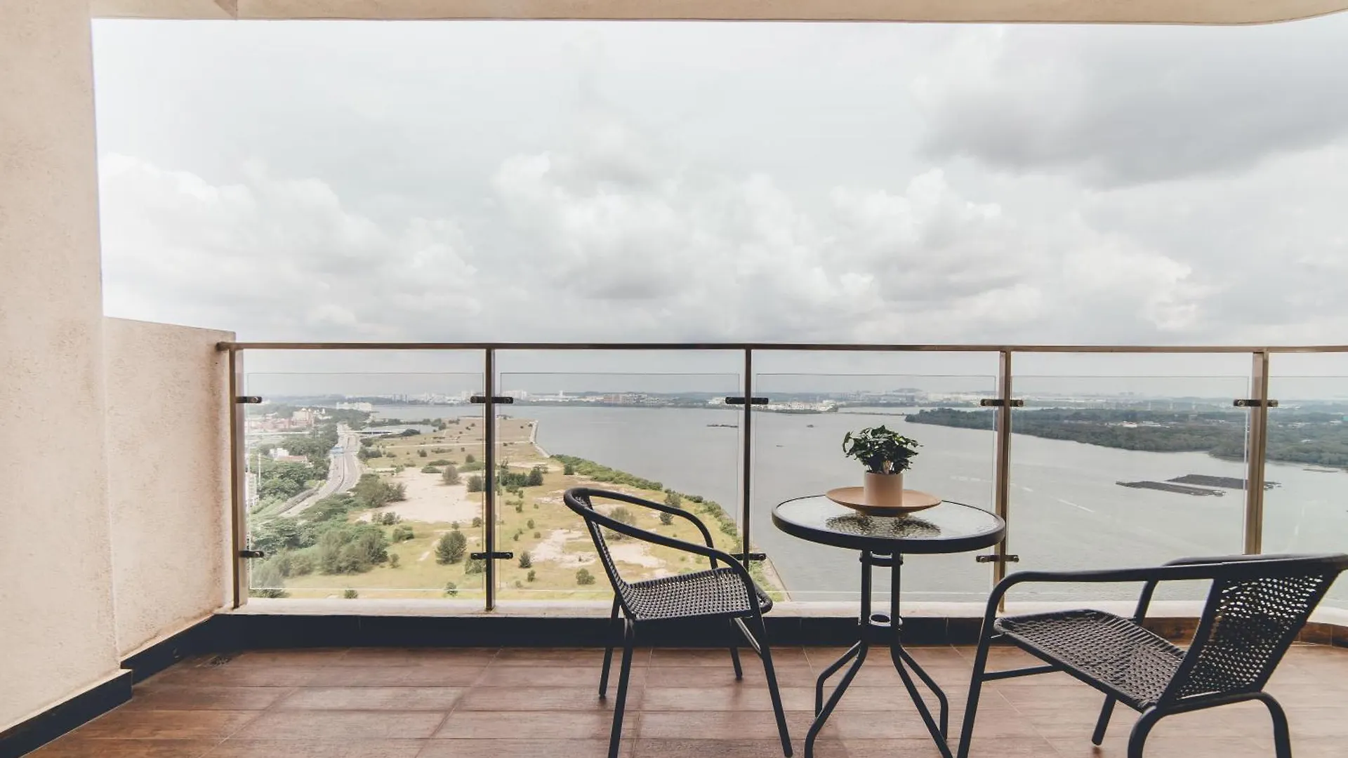 Διαμέρισμα Kingsbay Floral Haven 3Br 8Pax Seaview By Our Stay Τζόχορ Μπάχρου